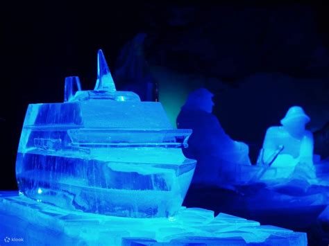 Unleashing Your Inner Artist: Ice Sculpting Workshops at Lofo6en